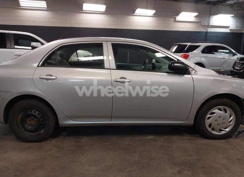 Photo 13 of 2010 Toyota Corolla BASE (A4) (VIN 2T1BU4EEXAC255917)