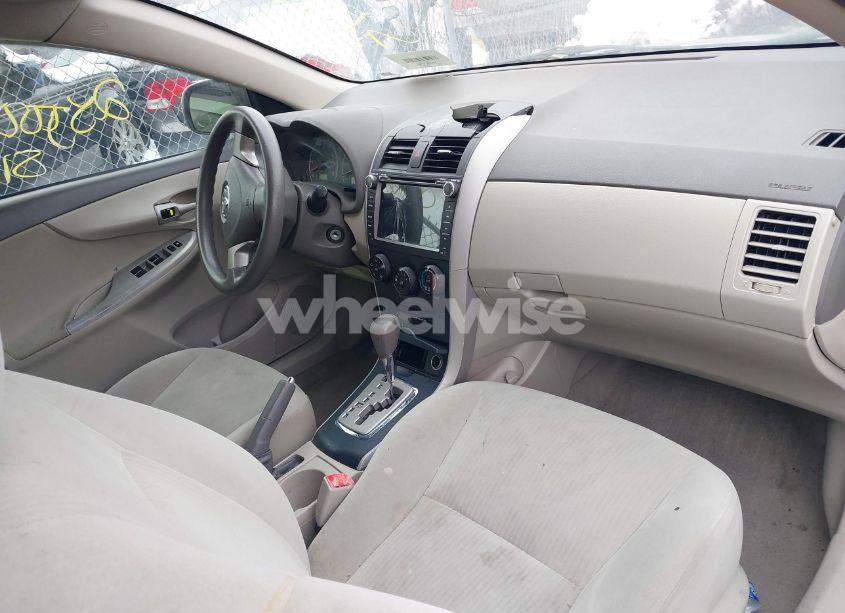 Photo 5 of 2010 Toyota Corolla LE (VIN 2T1BU4EEXAC275486)