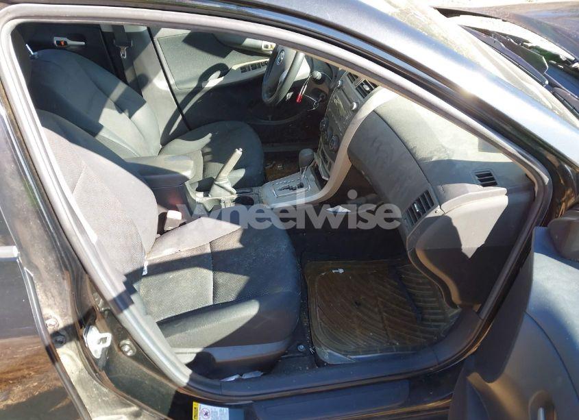 Photo 5 of 2010 Toyota Corolla S (VIN 2T1BU4EEXAC286133)