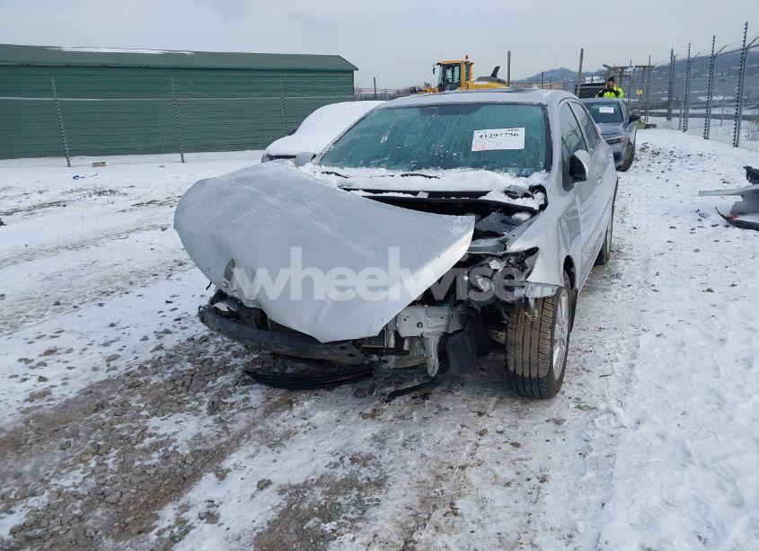 Photo 6 of 2010 Toyota Corolla LE (VIN 2T1BU4EEXAC286326)