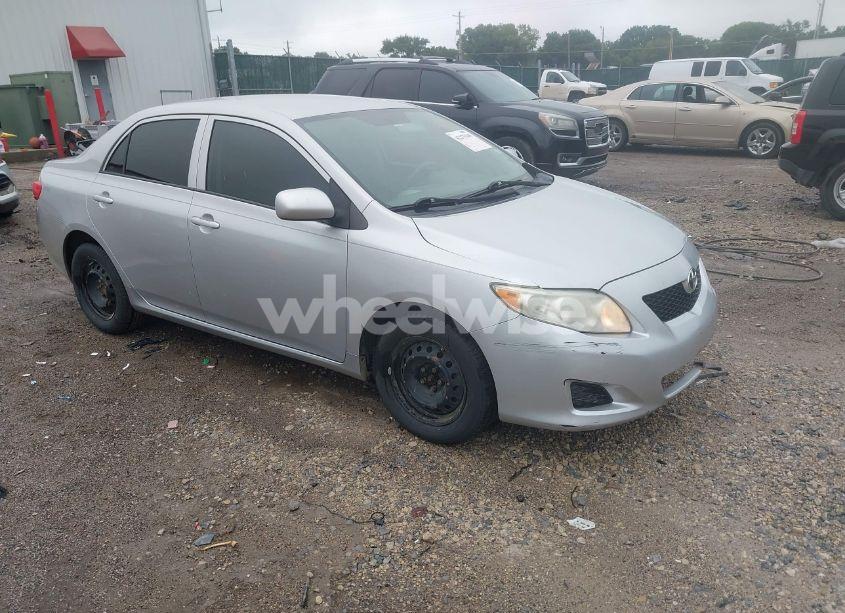 2010 Toyota Corolla LE (VIN 2T1BU4EEXAC306977) main photo