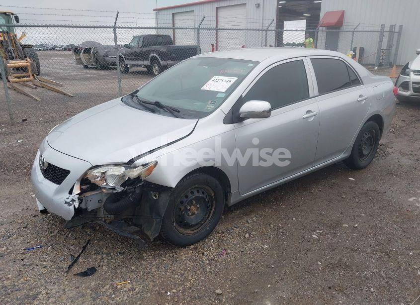 Photo 2 of 2010 Toyota Corolla LE (VIN 2T1BU4EEXAC306977)