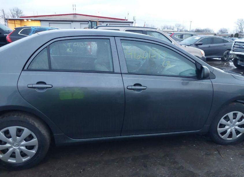 Photo 13 of 2010 Toyota Corolla LE (VIN 2T1BU4EEXAC317624)
