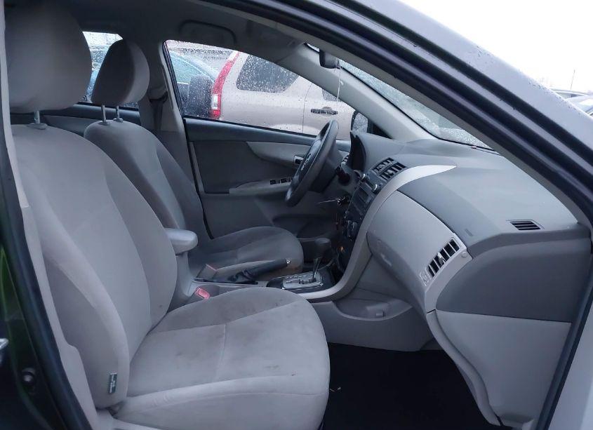 Photo 5 of 2010 Toyota Corolla LE (VIN 2T1BU4EEXAC317624)