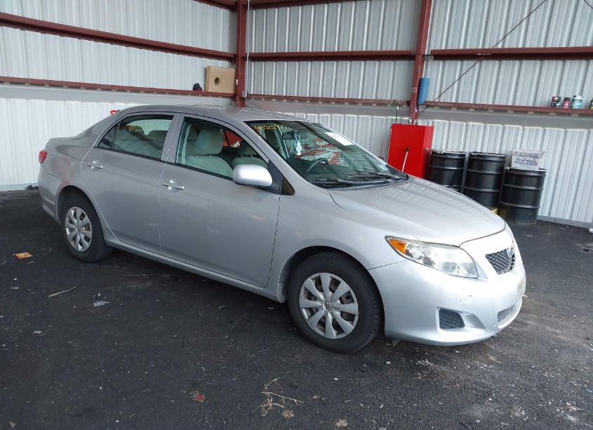 2010 Toyota Corolla LE (VIN 2T1BU4EEXAC326629) main photo