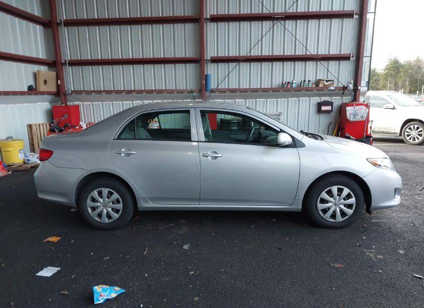Photo 13 of 2010 Toyota Corolla LE (VIN 2T1BU4EEXAC326629)