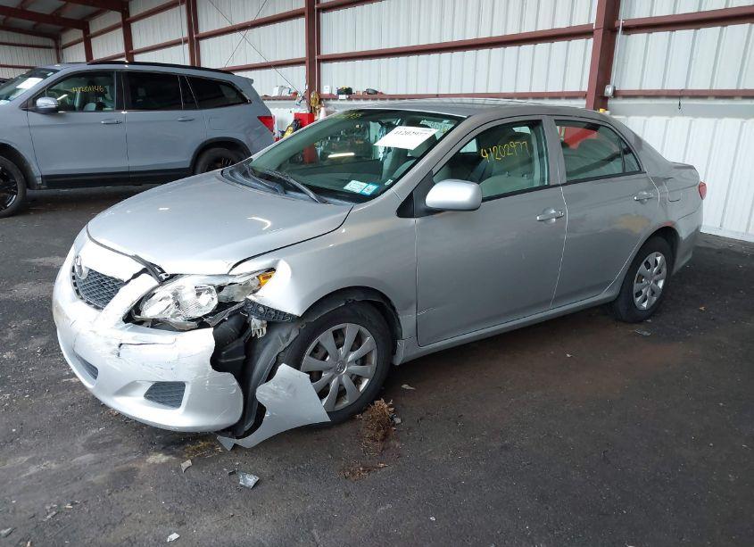 Photo 2 of 2010 Toyota Corolla LE (VIN 2T1BU4EEXAC326629)