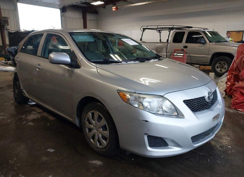 2010 Toyota Corolla LE (VIN 2T1BU4EEXAC347948) main photo