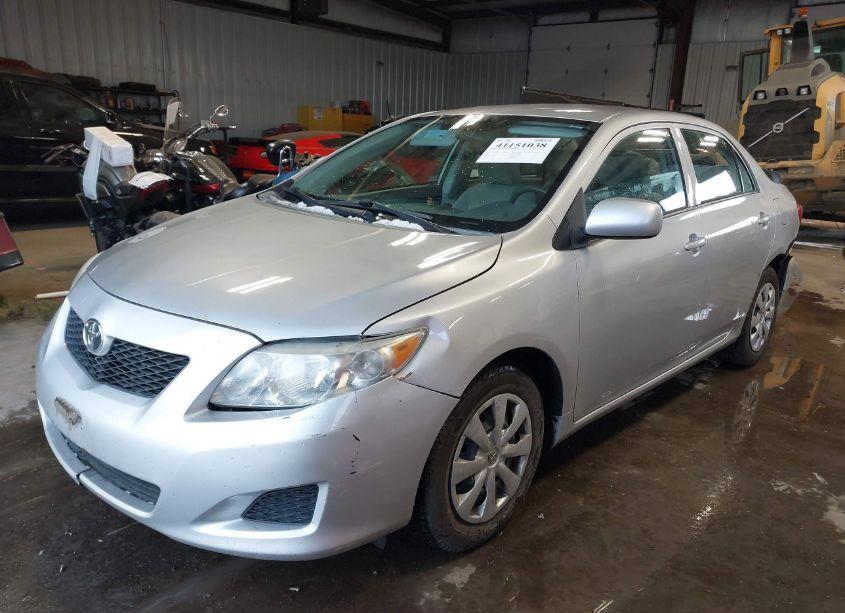 Photo 2 of 2010 Toyota Corolla LE (VIN 2T1BU4EEXAC347948)