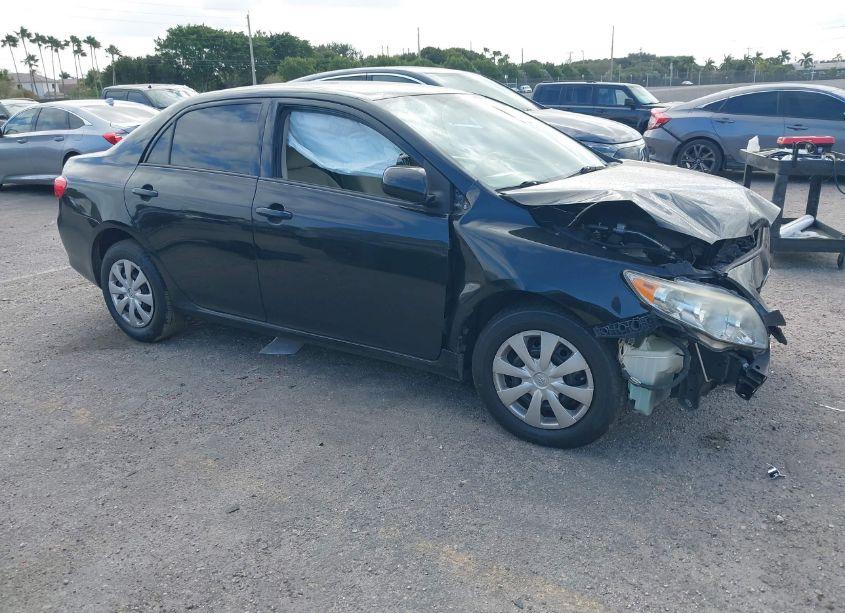 2010 Toyota Corolla LE (VIN 2T1BU4EEXAC516799) main photo