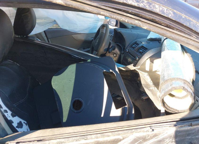 Photo 5 of 2010 Toyota Corolla LE (VIN 2T1BU4EEXAC518973)