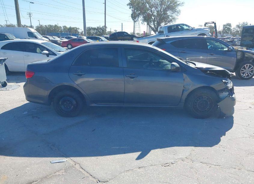 Photo 13 of 2010 Toyota Corolla LE (VIN 2T1BU4EEXAC529116)