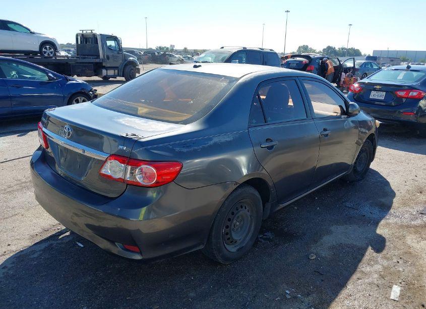 Photo 4 of 2011 Toyota Corolla LE (VIN 2T1BU4EEXBC578639)