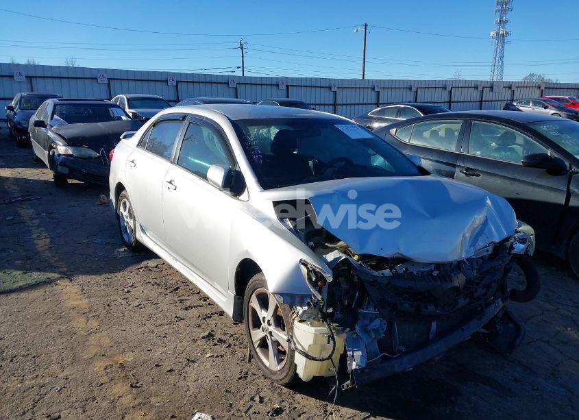 2011 Toyota Corolla S (VIN 2T1BU4EEXBC585820) main photo