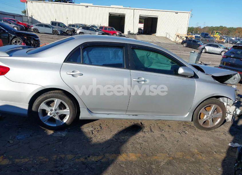 Photo 13 of 2011 Toyota Corolla S (VIN 2T1BU4EEXBC585820)