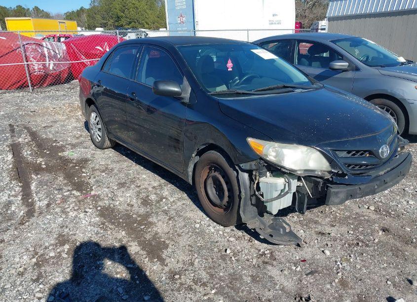 2011 Toyota Corolla LE (VIN 2T1BU4EEXBC598633) main photo