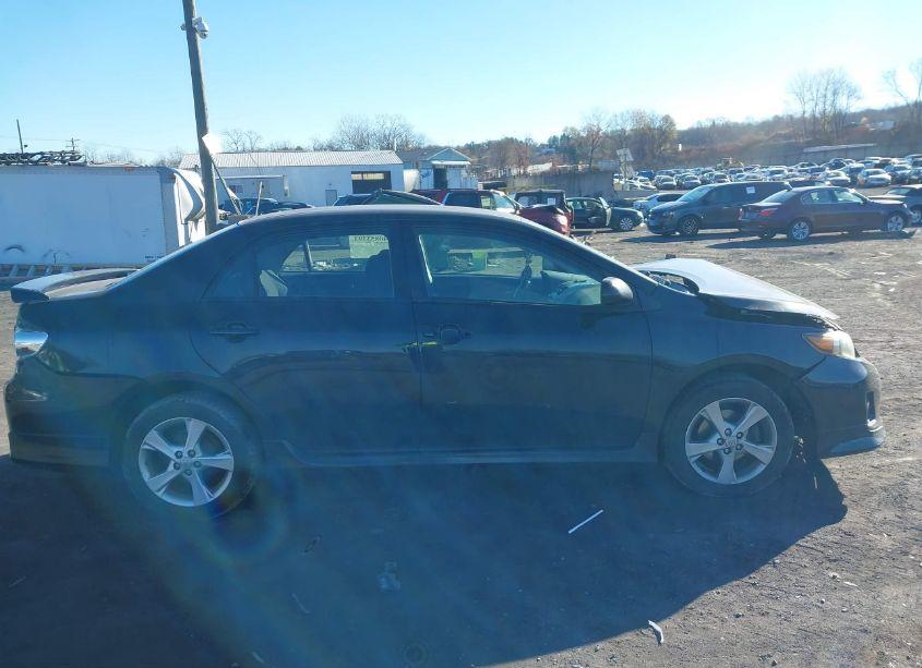 Photo 13 of 2011 Toyota Corolla S (VIN 2T1BU4EEXBC615348)