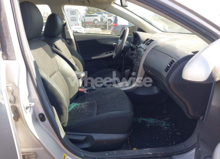 Photo 5 of 2011 Toyota Corolla S (VIN 2T1BU4EEXBC621490)