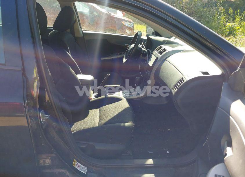 Photo 5 of 2011 Toyota Corolla S (VIN 2T1BU4EEXBC627208)