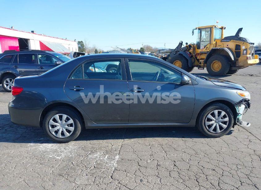 Photo 13 of 2011 Toyota Corolla LE (VIN 2T1BU4EEXBC630710)