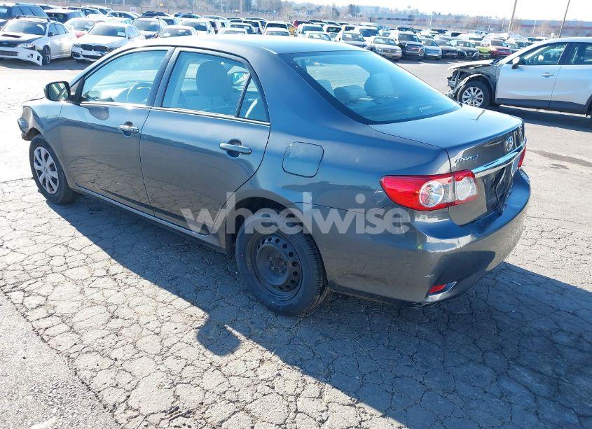 Photo 3 of 2011 Toyota Corolla LE (VIN 2T1BU4EEXBC630710)