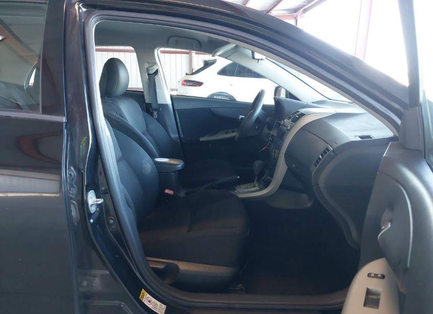 Photo 5 of 2011 Toyota Corolla S (VIN 2T1BU4EEXBC636555)