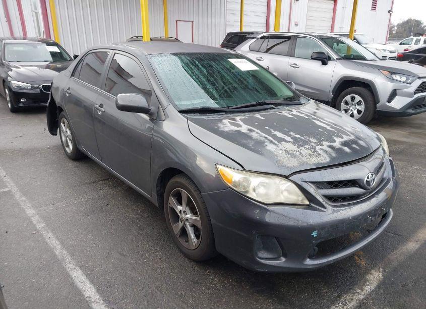 2011 Toyota Corolla LE (VIN 2T1BU4EEXBC645630) main photo