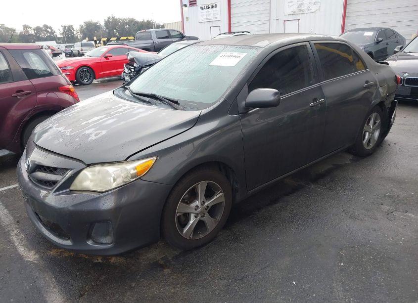Photo 2 of 2011 Toyota Corolla LE (VIN 2T1BU4EEXBC645630)
