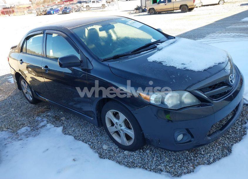 2011 Toyota Corolla S (VIN 2T1BU4EEXBC701890) main photo