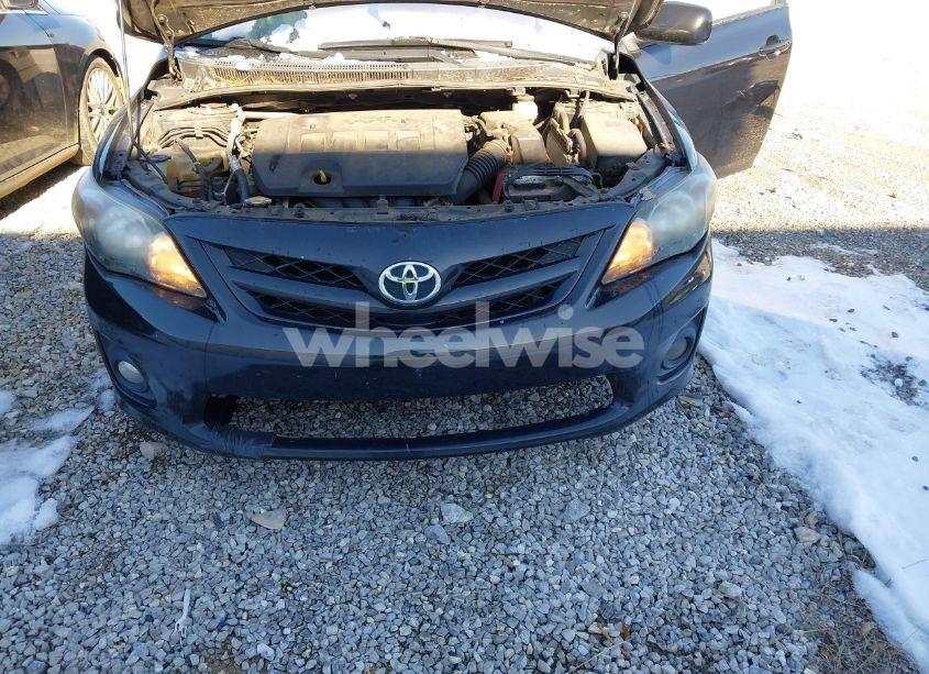 Photo 19 of 2011 Toyota Corolla S (VIN 2T1BU4EEXBC701890)