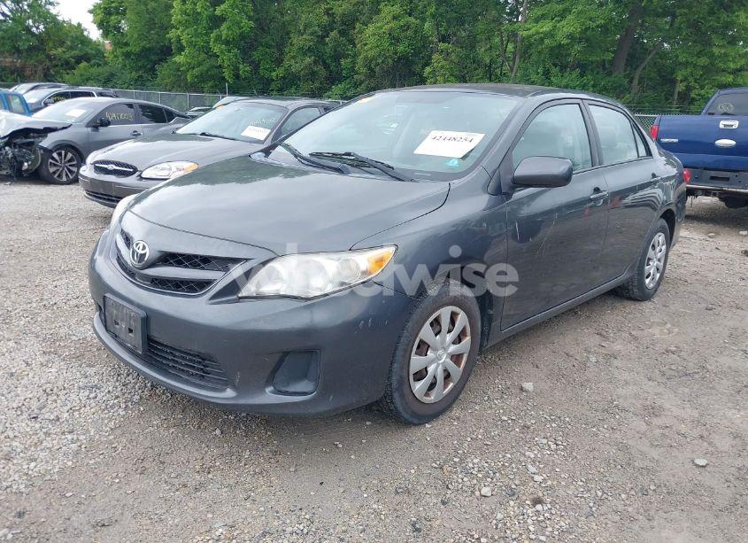 Photo 2 of 2011 Toyota Corolla LE (VIN 2T1BU4EEXBC705342)