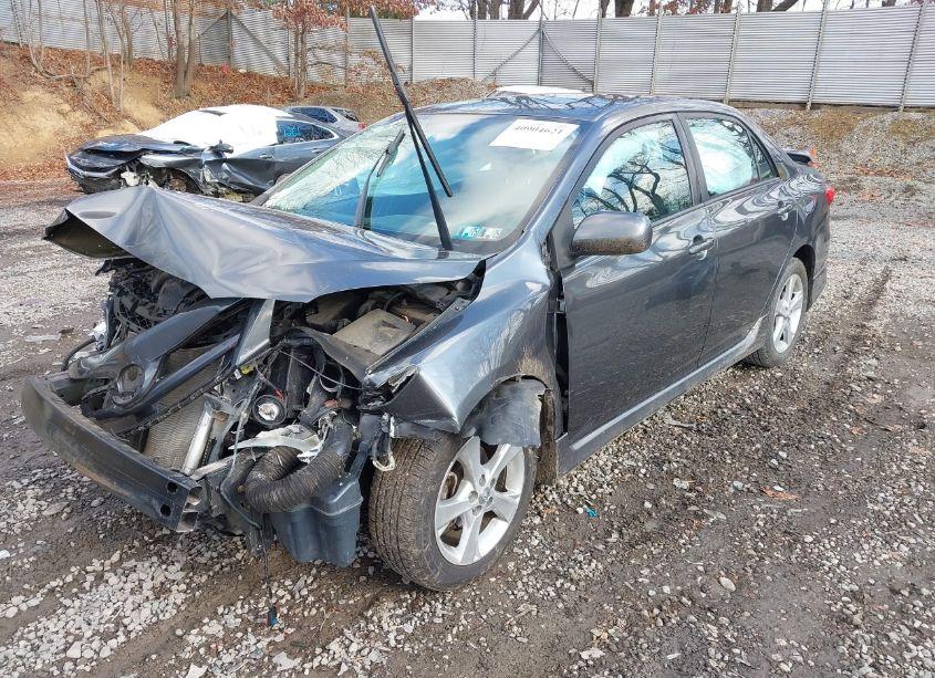 Photo 2 of 2011 Toyota Corolla S (VIN 2T1BU4EEXBC712565)