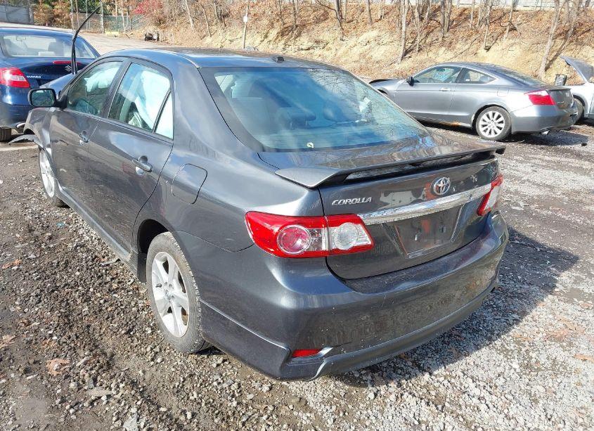 Photo 3 of 2011 Toyota Corolla S (VIN 2T1BU4EEXBC712565)