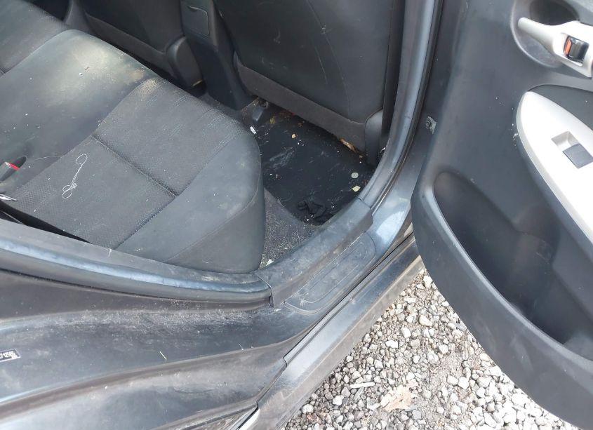 Photo 8 of 2011 Toyota Corolla S (VIN 2T1BU4EEXBC712565)