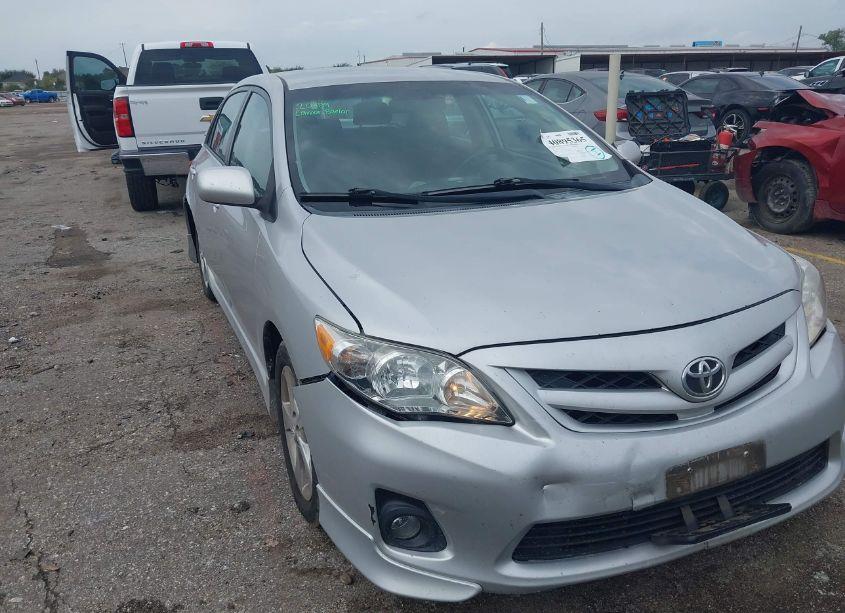 2011 Toyota Corolla S (VIN 2T1BU4EEXBC717457) main photo