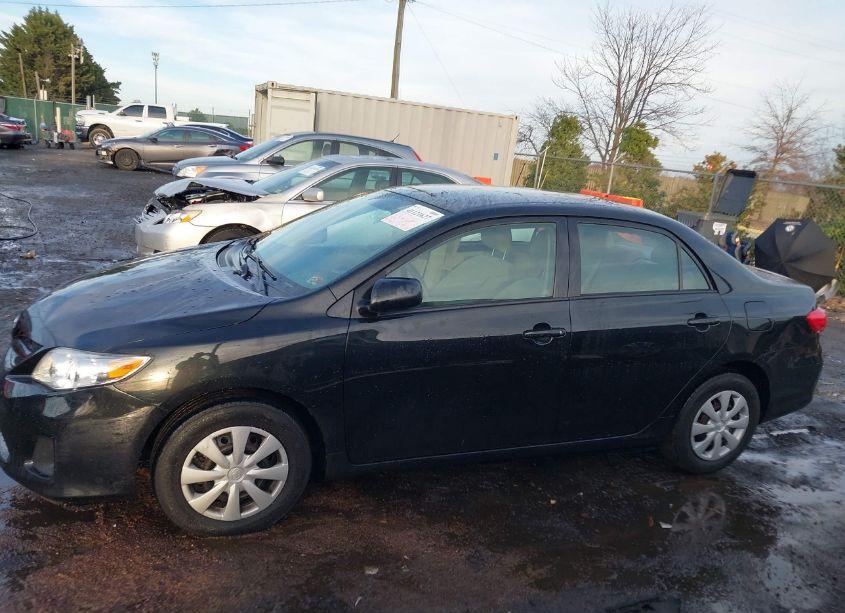 Photo 14 of 2011 Toyota Corolla (VIN 2T1BU4EEXBC726336)