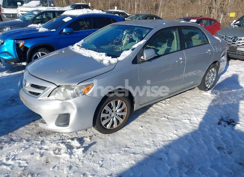 Photo 2 of 2012 Toyota Corolla LE (VIN 2T1BU4EEXCC756714)