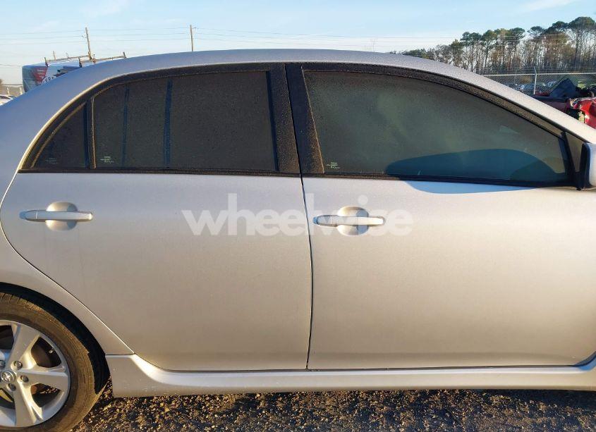 Photo 13 of 2012 Toyota Corolla S (VIN 2T1BU4EEXCC767955)