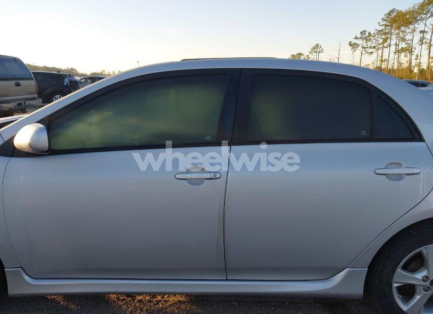 Photo 14 of 2012 Toyota Corolla S (VIN 2T1BU4EEXCC767955)