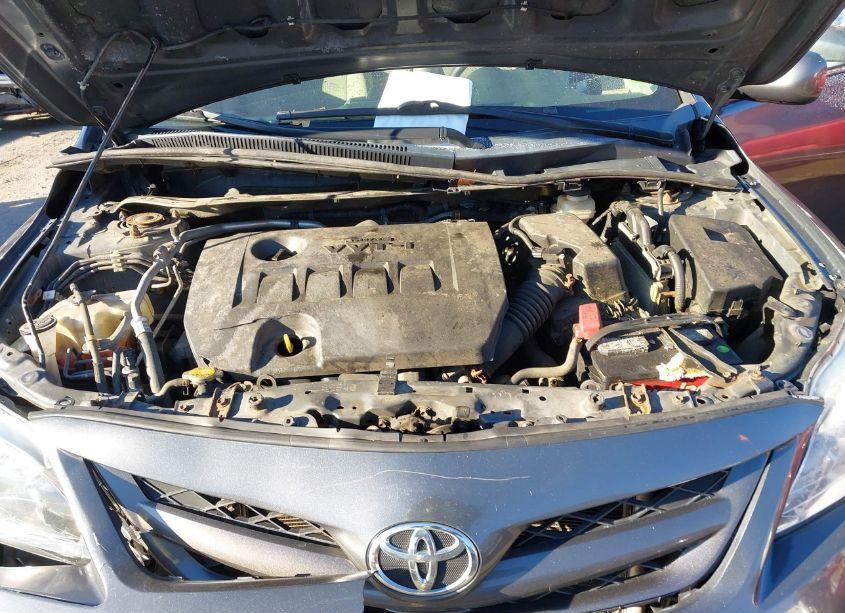 Photo 10 of 2012 Toyota Corolla LE (VIN 2T1BU4EEXCC800520)