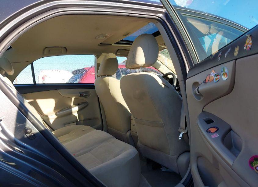 Photo 8 of 2012 Toyota Corolla LE (VIN 2T1BU4EEXCC800520)