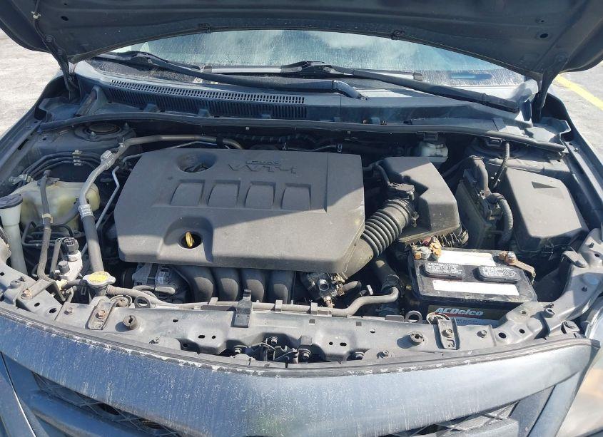 Photo 10 of 2012 Toyota Corolla LE (VIN 2T1BU4EEXCC835669)