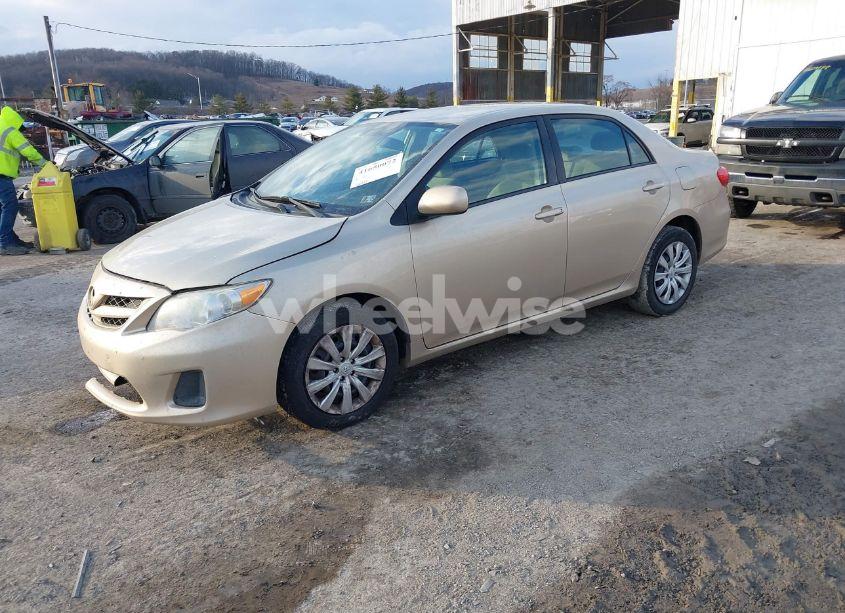 Photo 2 of 2012 Toyota Corolla LE (VIN 2T1BU4EEXCC865772)