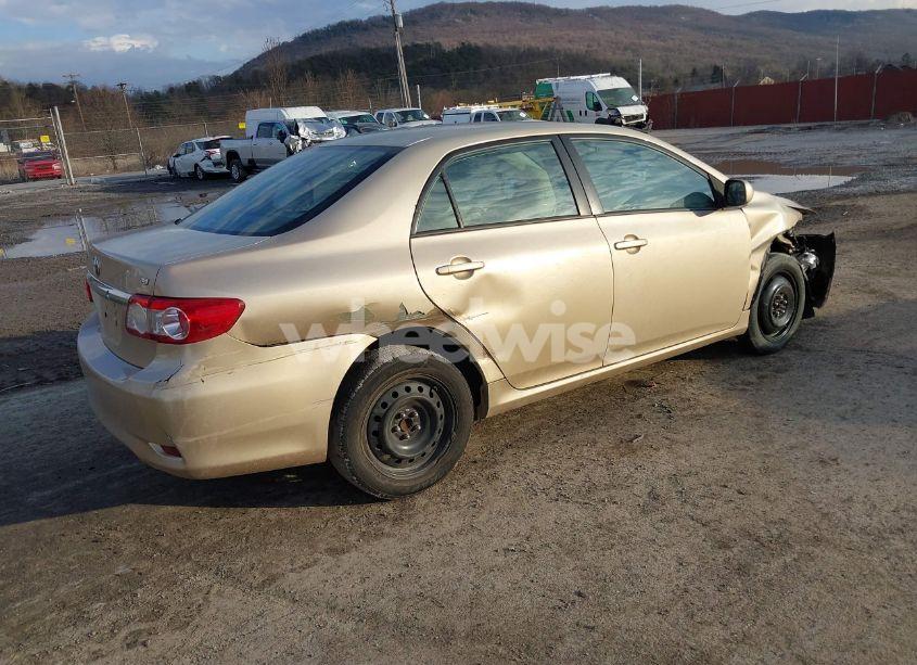 Photo 4 of 2012 Toyota Corolla LE (VIN 2T1BU4EEXCC865772)