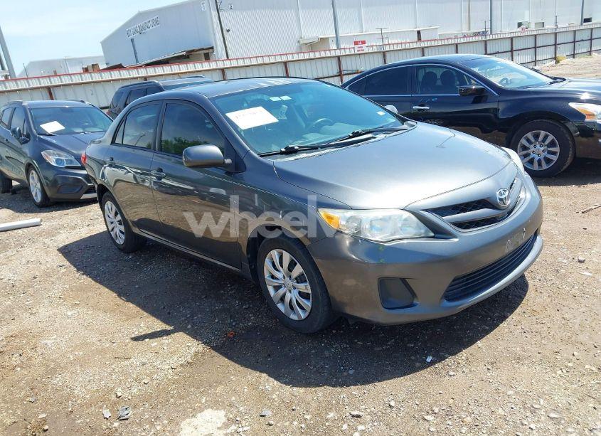 2012 Toyota Corolla LE (VIN 2T1BU4EEXCC870759) main photo