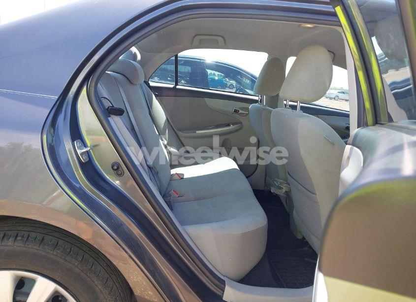 Photo 8 of 2012 Toyota Corolla LE (VIN 2T1BU4EEXCC870759)