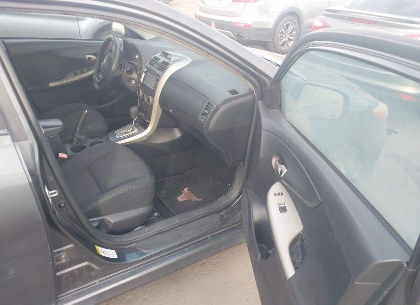 Photo 5 of 2012 Toyota Corolla S (VIN 2T1BU4EEXCC879378)