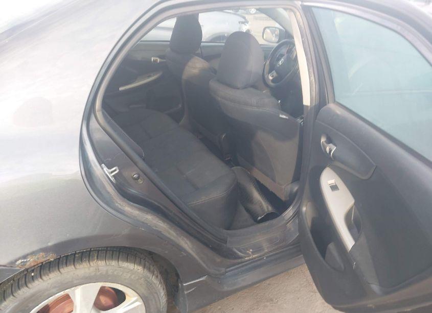 Photo 8 of 2012 Toyota Corolla S (VIN 2T1BU4EEXCC879378)