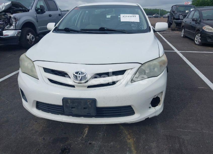 Photo 12 of 2012 Toyota Corolla LE (VIN 2T1BU4EEXCC882183)