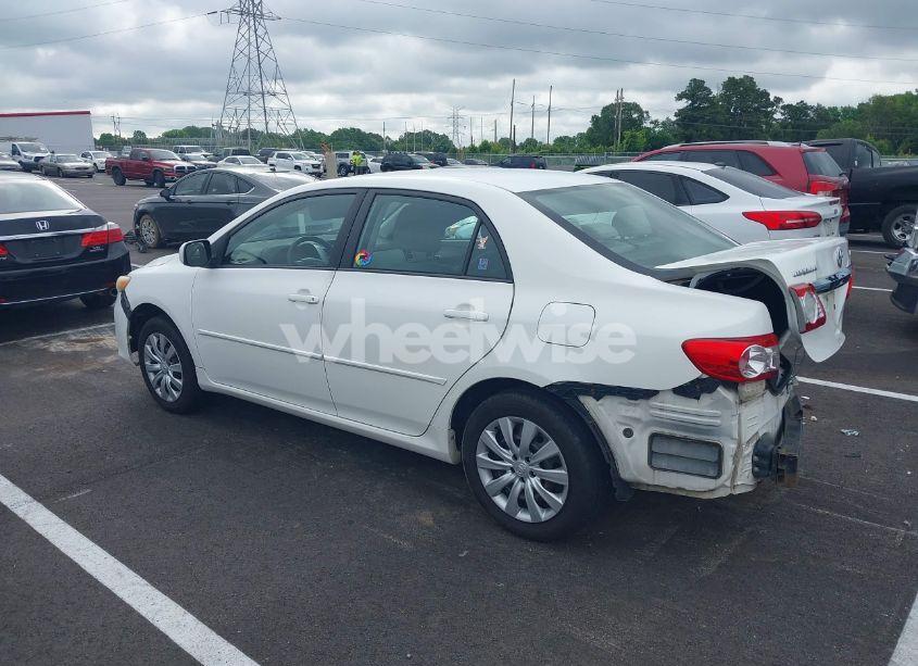 Photo 3 of 2012 Toyota Corolla LE (VIN 2T1BU4EEXCC882183)